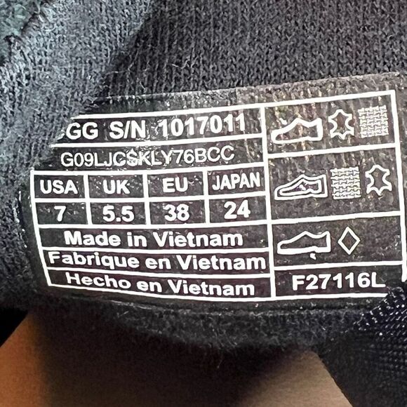 UGG Shoes Womens 7 Black Victoria Suede Satin Lace Up Casual Sneaker - Picture 8 of 9